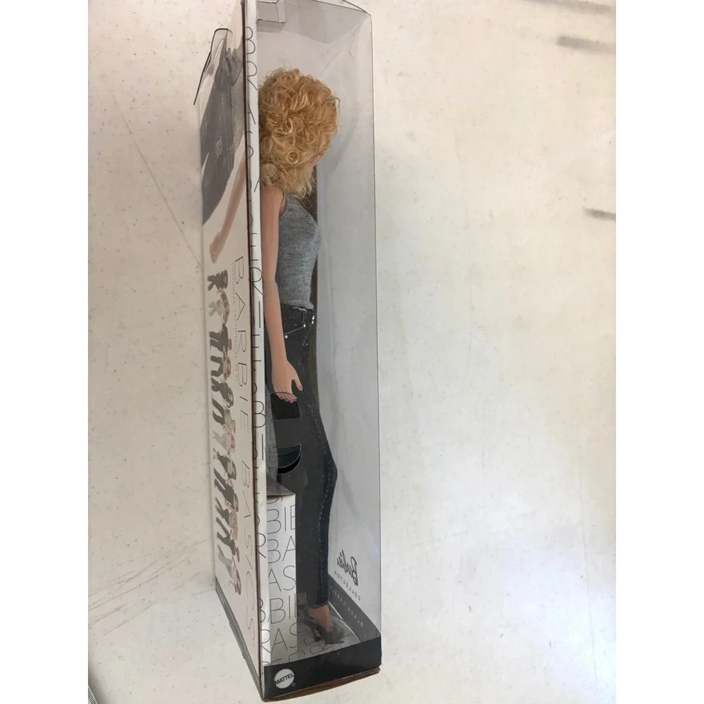 Barbie Basics Model 03 Collection 002 T7741 Steffie Black Label NRFB